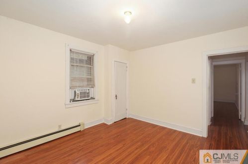 115 Spg St, Metuchen NJ 08840-2319 exterior