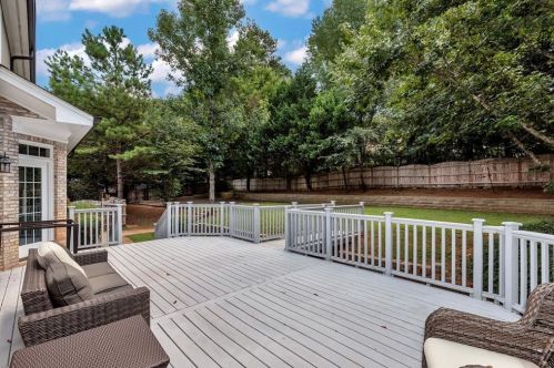 2132 Innsfail Dr, Lithonia GA  30078-2059 exterior