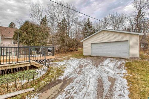 4321 Dodge St, Duluth MN 55804-1409 exterior