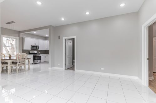 25 118th Pl, Chicago IL 60628-5801 exterior