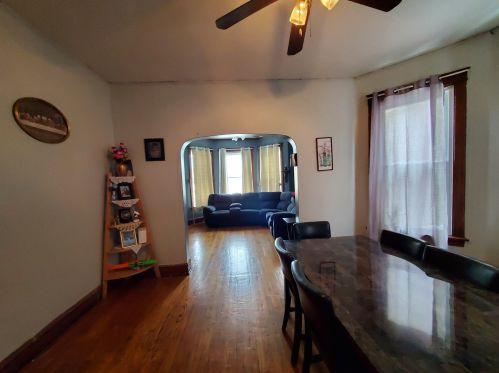 1356 Ridgeway Ave, Chicago IL 60659-1116 exterior