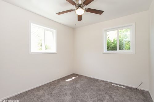 25 Della St, Bull Valley IL 60014-4914 exterior