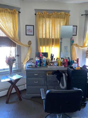 82 Wilcox St, New Britain CT 06051-1209 exterior