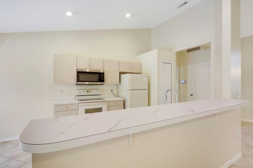 1826 Leafy Rd, Fort Pierce FL  34953-1392 exterior