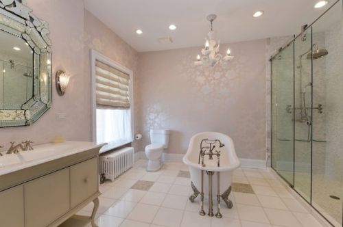 1000 48th St, Chicago IL 60615-1802 exterior