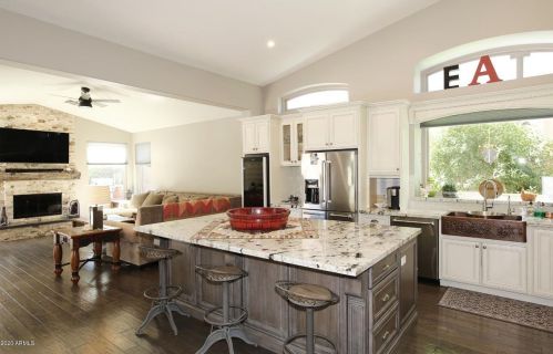 4515 Chisum Trl, Phoenix AZ  85050-8568 exterior