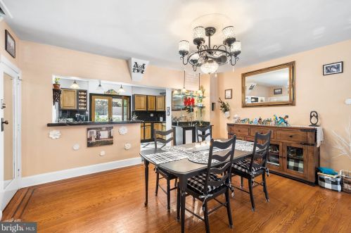 714 Carpenter St, Philadelphia PA  19147-3908 exterior