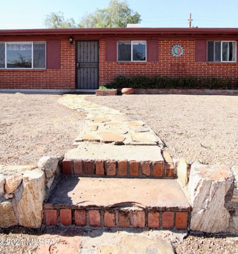 8116 Beverly St, Tucson AZ 85710-5930 exterior