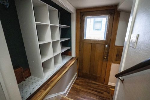 1374 58, Milwaukee WI 53214-5111 exterior