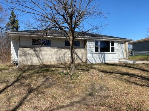 10914 Fairmount Ave, Milwaukee WI 53209-5227 exterior