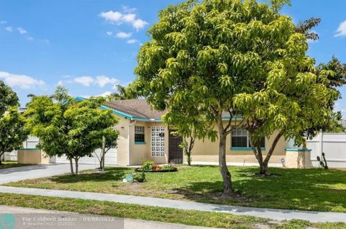 9135 18th St, Boca Raton, FL 33428-2028