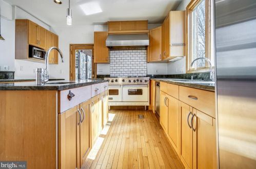 2751 Colonial Rd, Accokeek MD 20607-2366 exterior