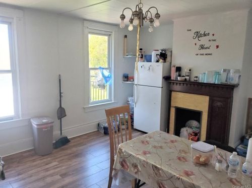 23 Beattie Ave, Middletown NY 10940-3931 exterior