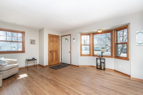 3241 97 St, Sturtevant WI 53177-2663 exterior