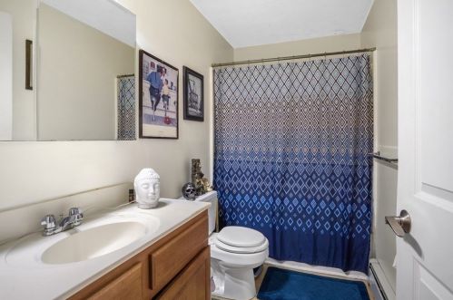 67 Catharine St, Worcester MA 01605-2708 exterior