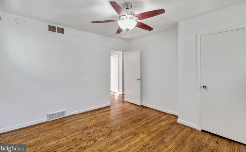 209 Foster Ave, Pittsburgh PA 15205-2352 exterior