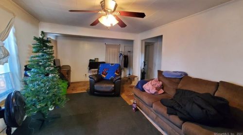 108 Mtn Rd, Seymour CT 06483-2027 exterior