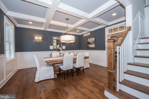 323 Abbey Rd, Berwyn PA 19312-1830 exterior