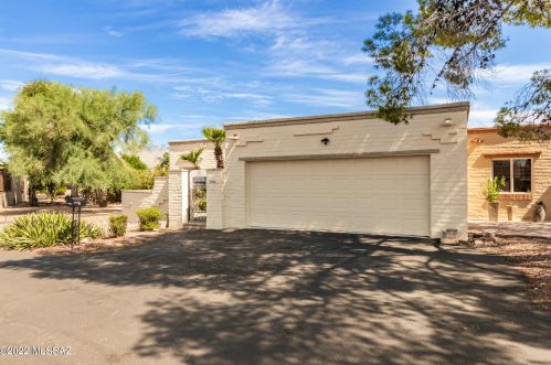 2494 Camino Valle Verde, Tucson AZ  85715-3405 exterior