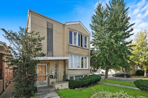 5759 63 Pl, Chicago IL 60638-5414 exterior