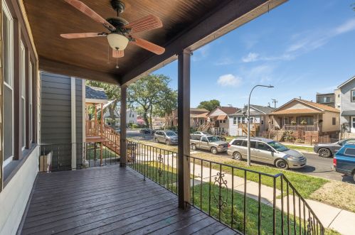 643 43rd Pl, Chicago, IL 60609-3425