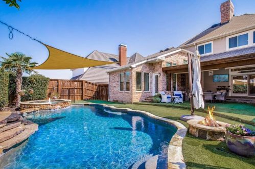 4617 Windsor Rdg Dr, Irving TX 75038-6313 exterior