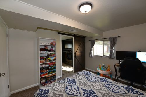 983 Cedar Ter Dr, Sandy UT 84094-0234 exterior