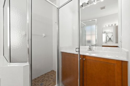 10084 Stonegate Dr, Fort Pierce FL 34987-2423 exterior