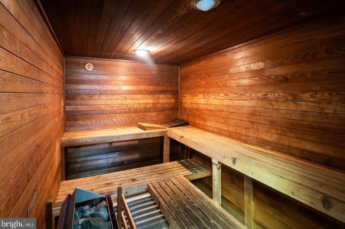 2025 Chancellor St, Philadelphia PA  19103-5604 exterior