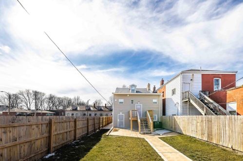 209 Steins St, Saint Louis MO 63111-3343 exterior