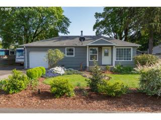 66 Corliss Ln, Eugene, OR 97404-2516