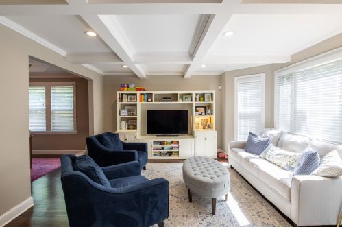 6001 Marmora Ave, Chicago, IL 60646-3903