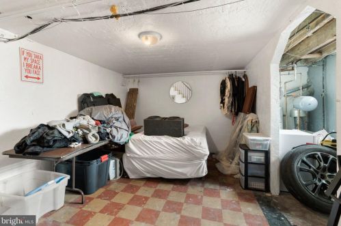 6118 Erdrick St, Philadelphia PA  19135-3517 exterior