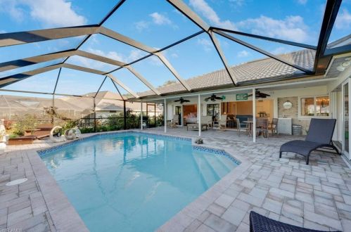 2219 Noble Ct, Naples FL 34110-1023 exterior