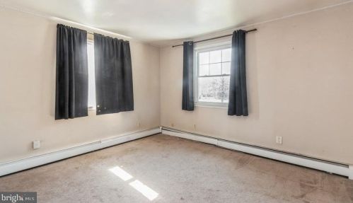 322 Independence Ave, Trenton NJ  08610-5704 exterior