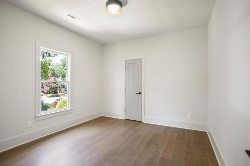 1557 Foote St, Atlanta GA 30307-2817 exterior