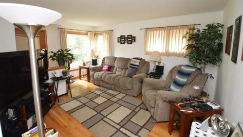 2721 83rd Pl, Milwaukee, WI 53219-2402