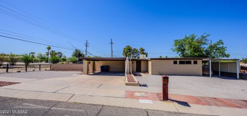 8648 Kenyon Dr, Tucson AZ  85710-4234 exterior