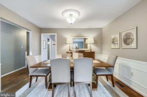 2685 Centennial Ct, Alexandria VA 22311-1304 exterior