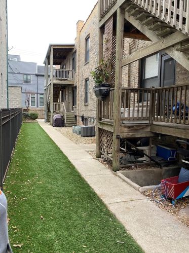 1956 George St, Chicago IL  60657-4022 exterior