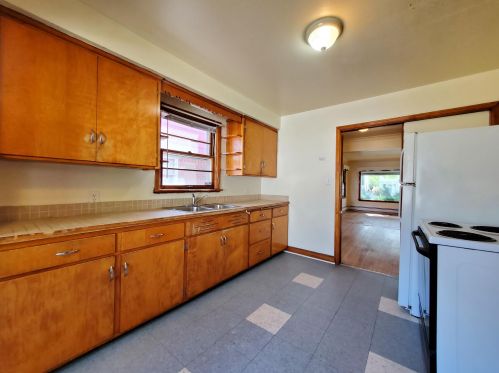 3172 46, Milwaukee WI 53210-2405 exterior