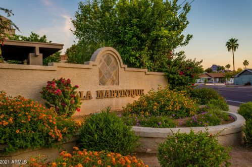 11809 40th Way, Phoenix AZ  85028-1503 exterior