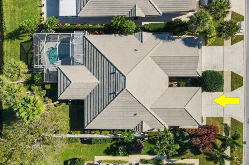 1531 Amherst Dr, Fort Pierce FL 34986-1886 exterior