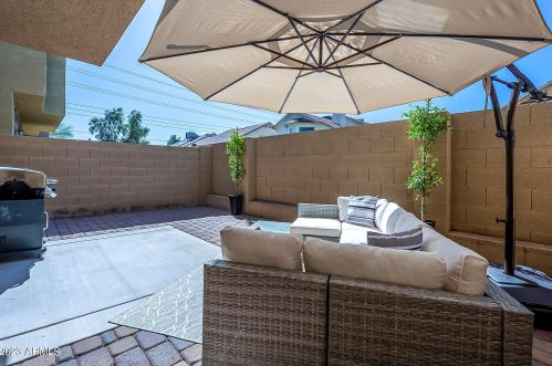 18250 32nd St, Phoenix AZ 85032-1202 exterior