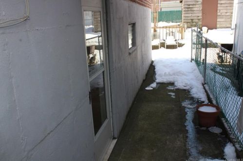 195 Swinton Ave, Bronx NY 10465-1920 exterior