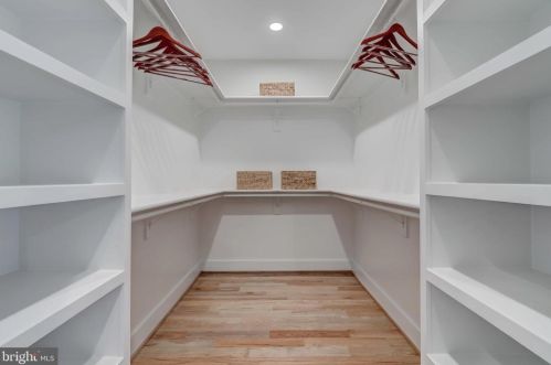 2718 17th St, Washington DC 20003-3123 exterior