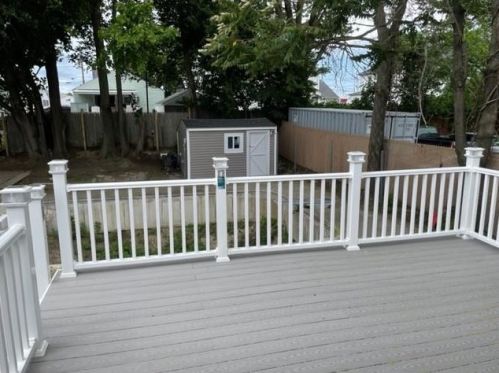 50 Batcheller Ave, Providence RI  02904-1509 exterior