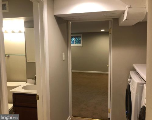 21 Myrtle St, Alexandria VA 22301-2423 exterior