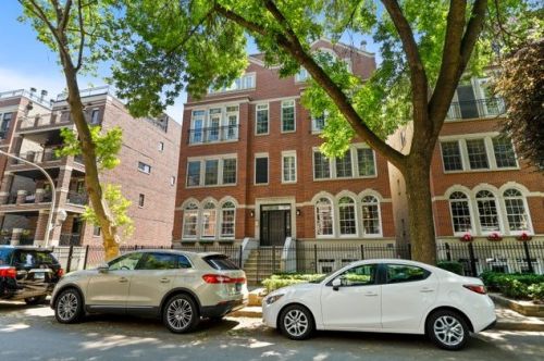 1513 Cleveland Ave, Chicago IL  60610-1109 exterior