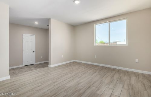 5006 35th Dr, Phoenix AZ  85041-2622 exterior